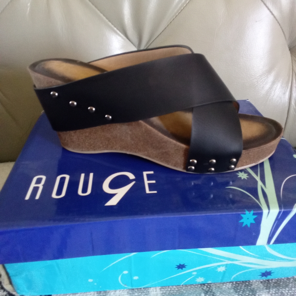 Rouge Helium Black Wedge Shoes with Studded Straps